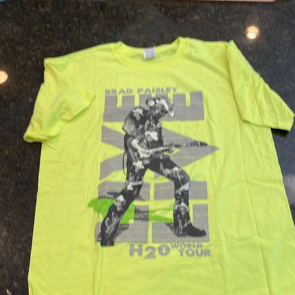 Brad Paisley H2O World Tour t shirt men’s large NWOT - Picture 1 of 2
